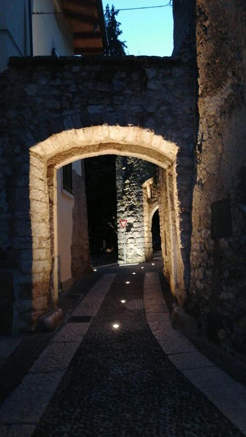 Castle Rhythm Inn Arco Buitenkant foto